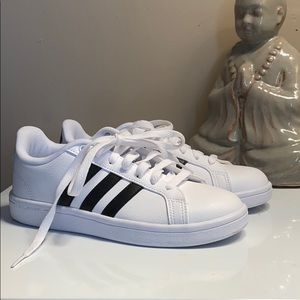ADIDAS CLOUDFOAM ADVANTAGE